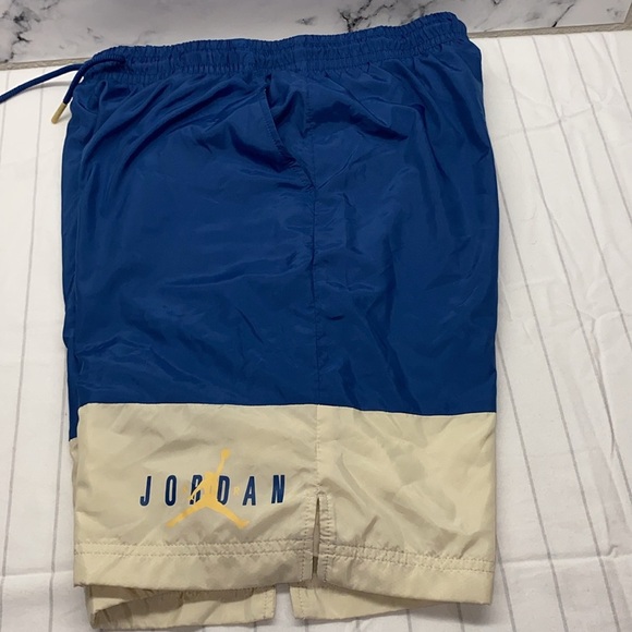 Jordan Blue and Cream Swim Trunks, Elastic Waistband Essential Woven Shorts L - Picture 11 of 12
